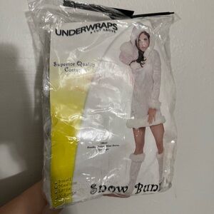 woman's SNOW BONNY COSTUME NEW Medium